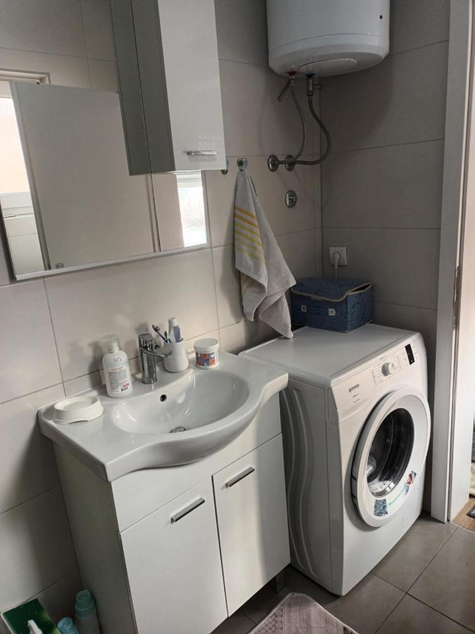 Dea Apartma *